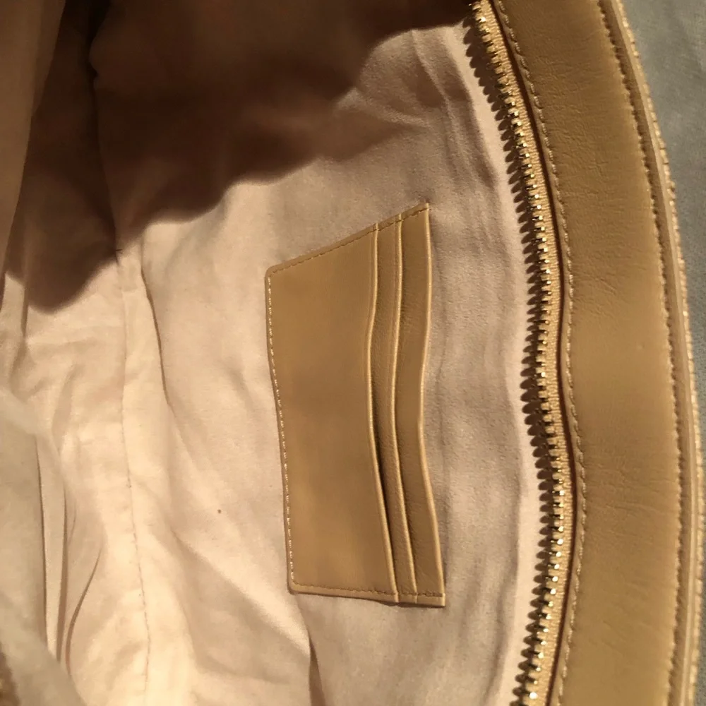 NWT Gorgeous Cult Gaia straw clutch with twisted fringe scarf detail - Picture 4 of 6